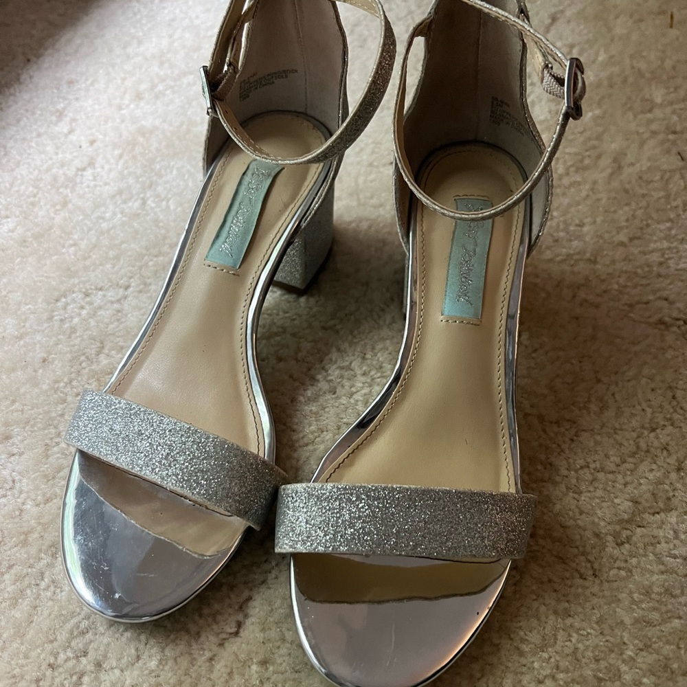 Betsey Johnson Silver 2.25” Heels